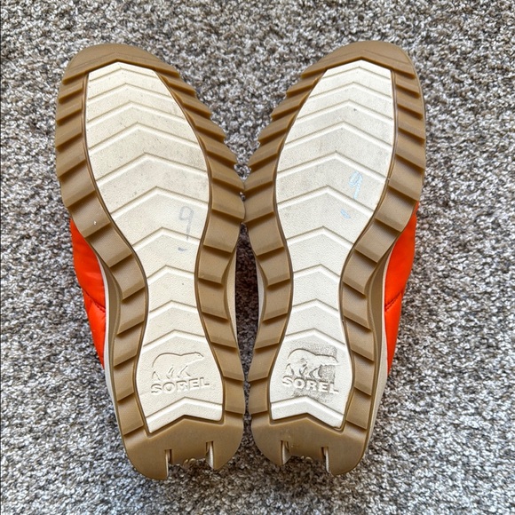 Women’s Sorel ONA puffy slip on shoe - Picture 3 of 10